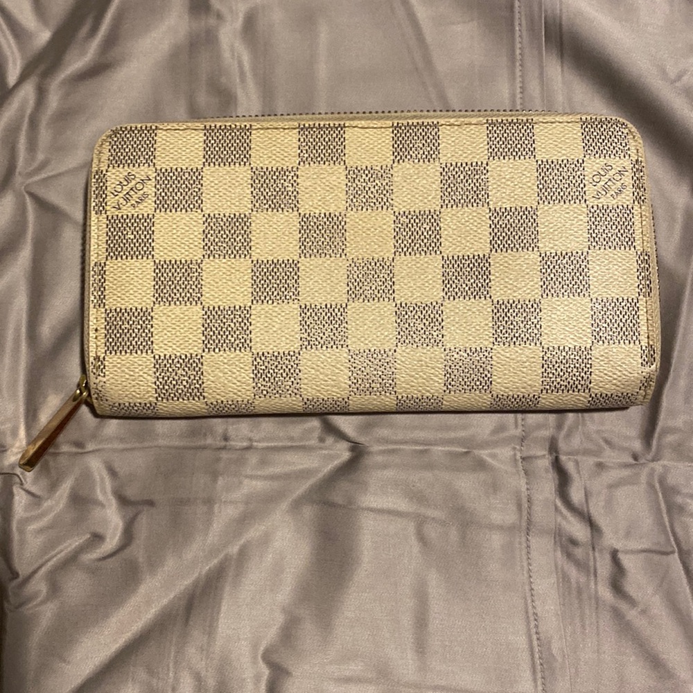 Authentic Louis Vuitton Damier Azur Zippy Long Wallet